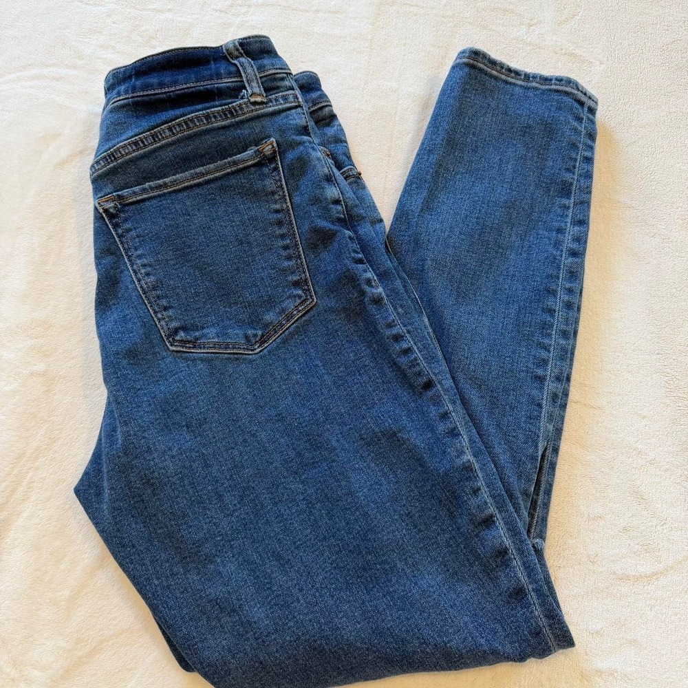 A&F High Rise Ankle Jeans